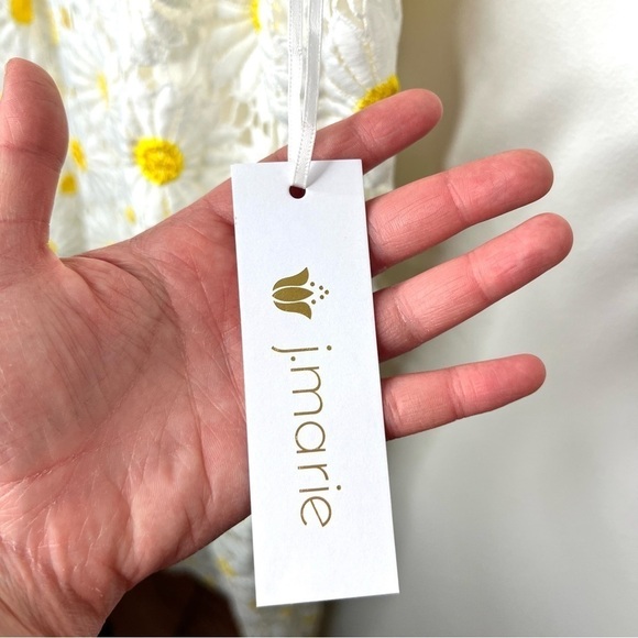 J. Marie Jenna Tie Strap Square Neck White Floral Daisy Lace Shift Midi Dress - Picture 9 of 17